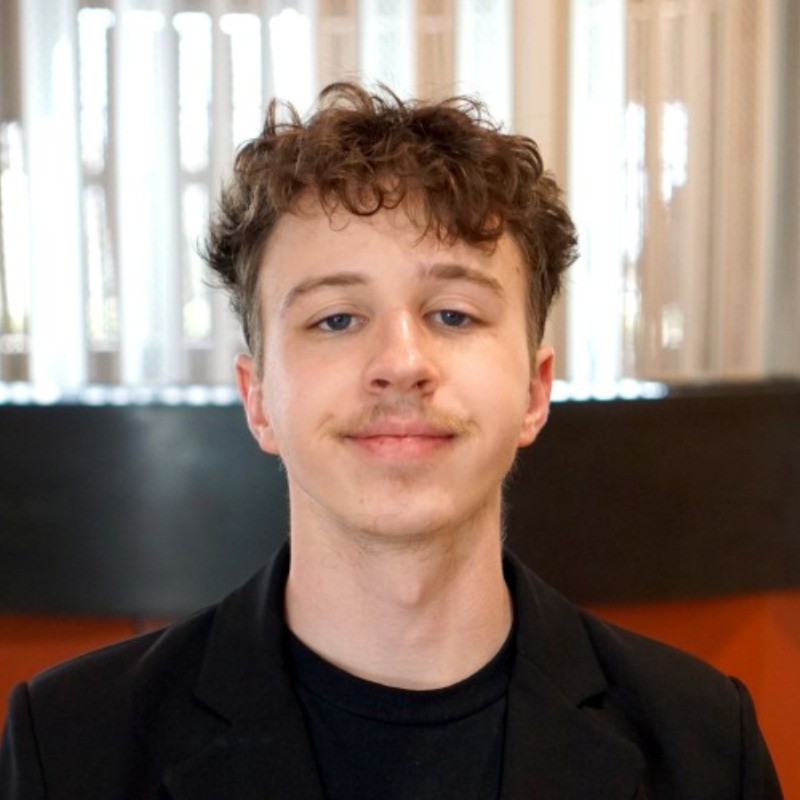 Portrait of Justin Kondratenko